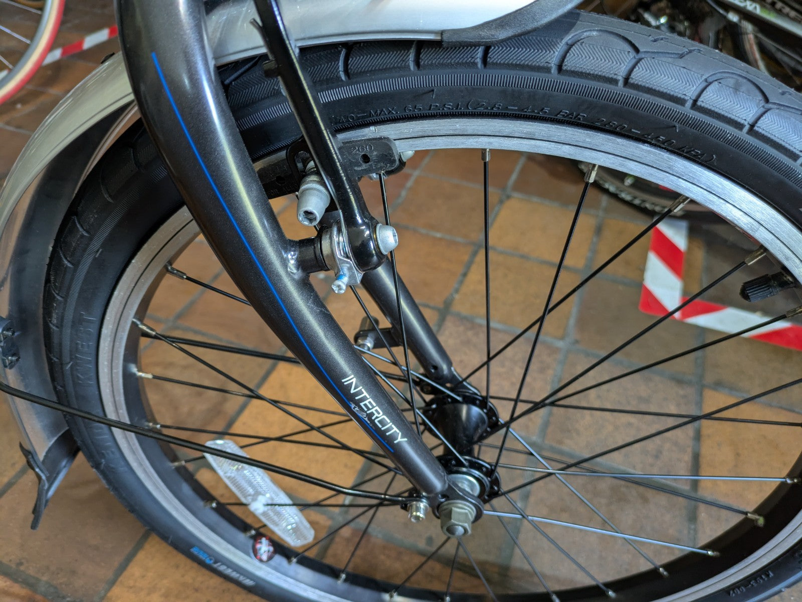 Carrera Intercity Folding Bike 20" Wheels Excellent Condition