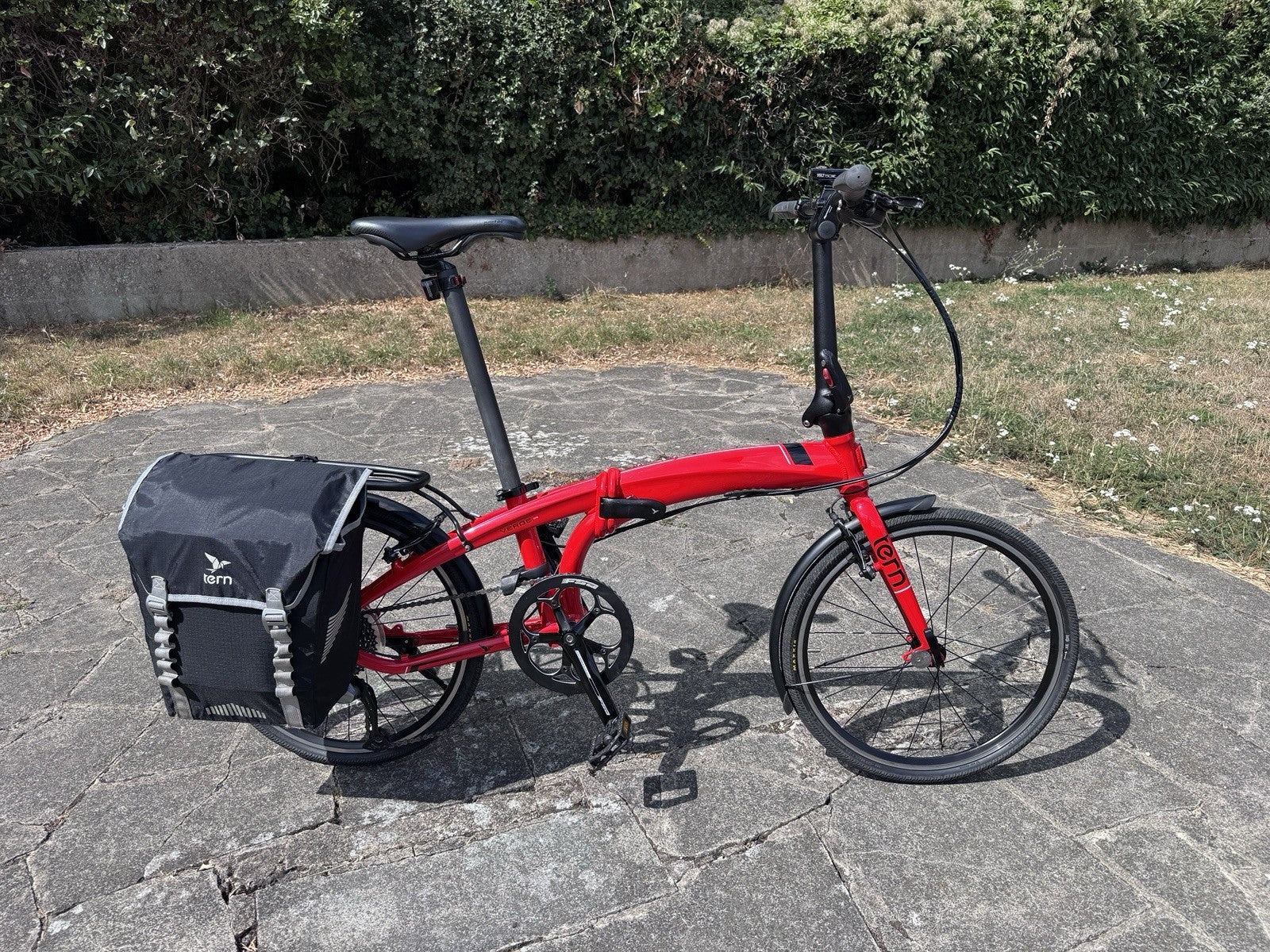 Tern Verge D9 Folding Bicycle Red - In Excellent Condition
