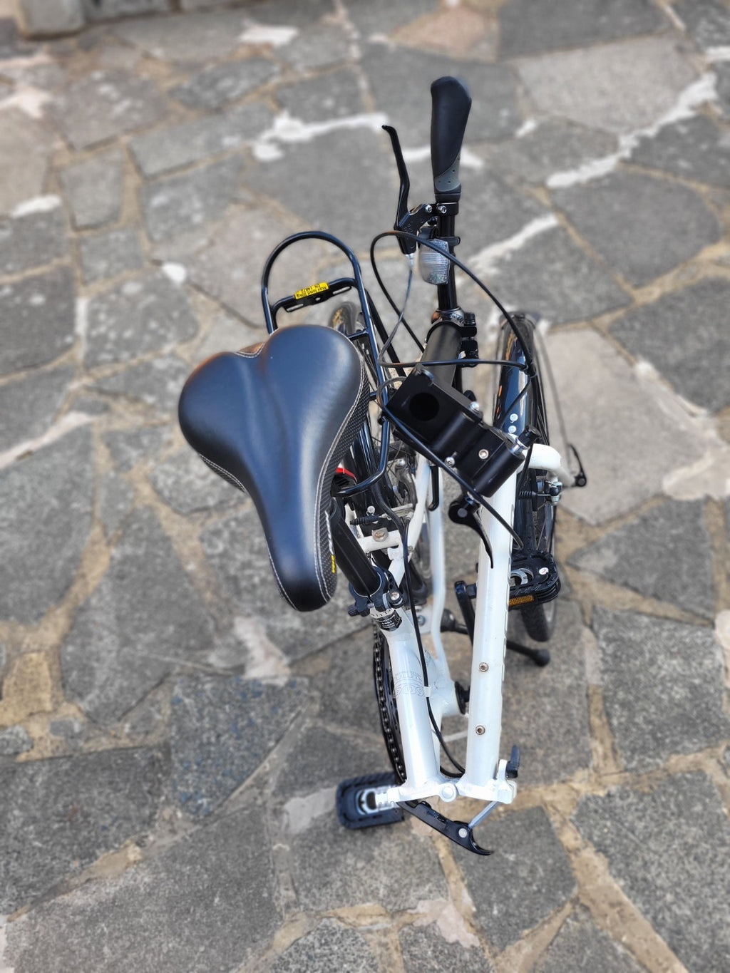 Carrera Transit Folding Bike 20” Wheels 8 Speed Alloy Frame Rack LOCAL DELIVERY