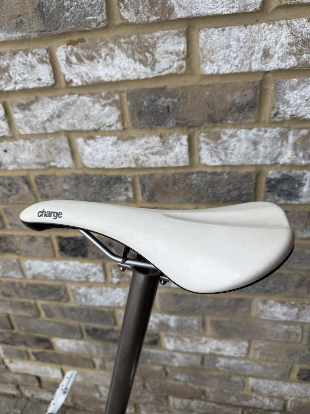 Brompton White Superlight Titanium S2E-X + OVER £400 UPGRADES - WORLDWIDE SHIP