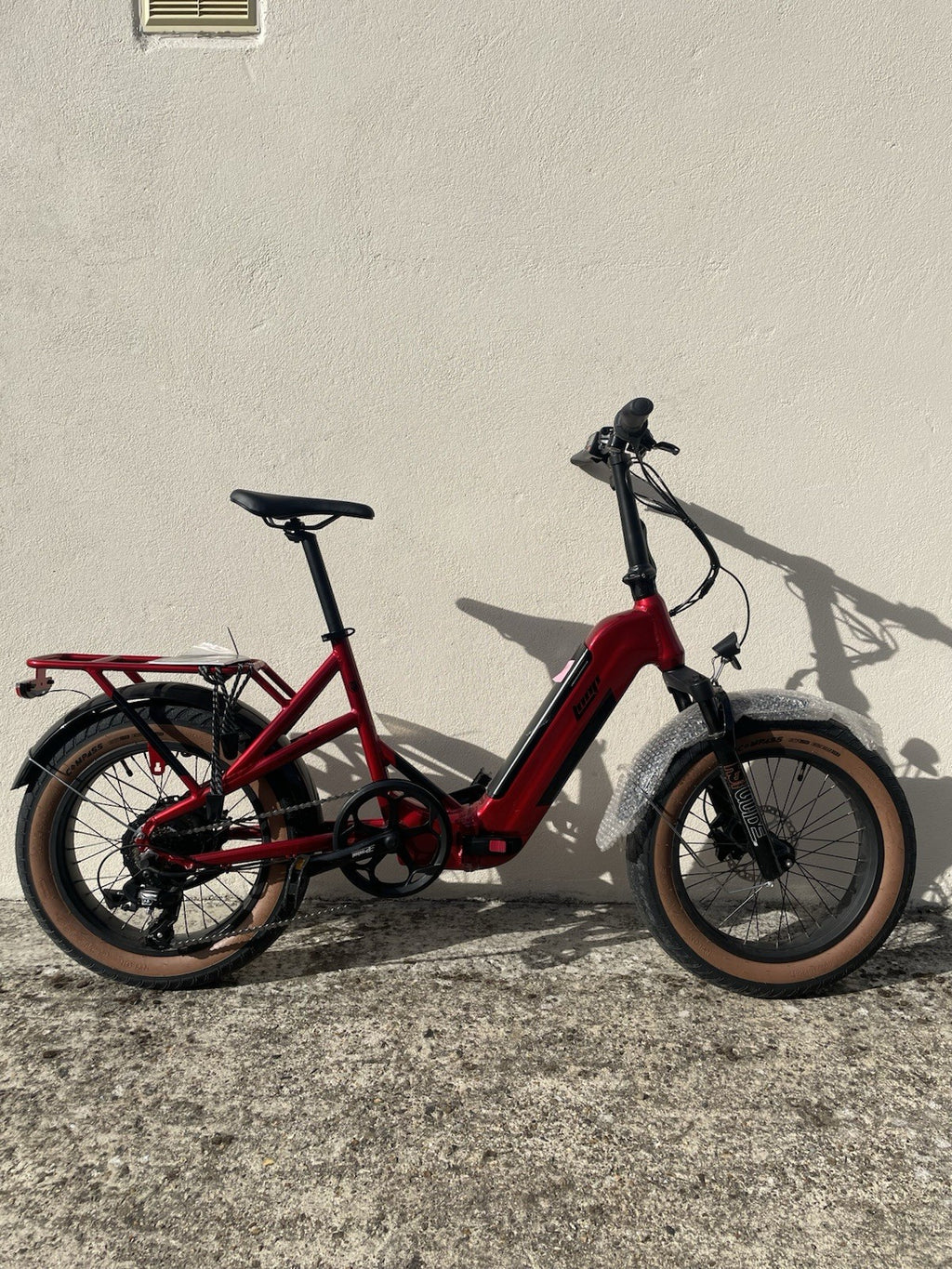 E-loop coaster fully foldable brand new bike  2miles 2keys new charger