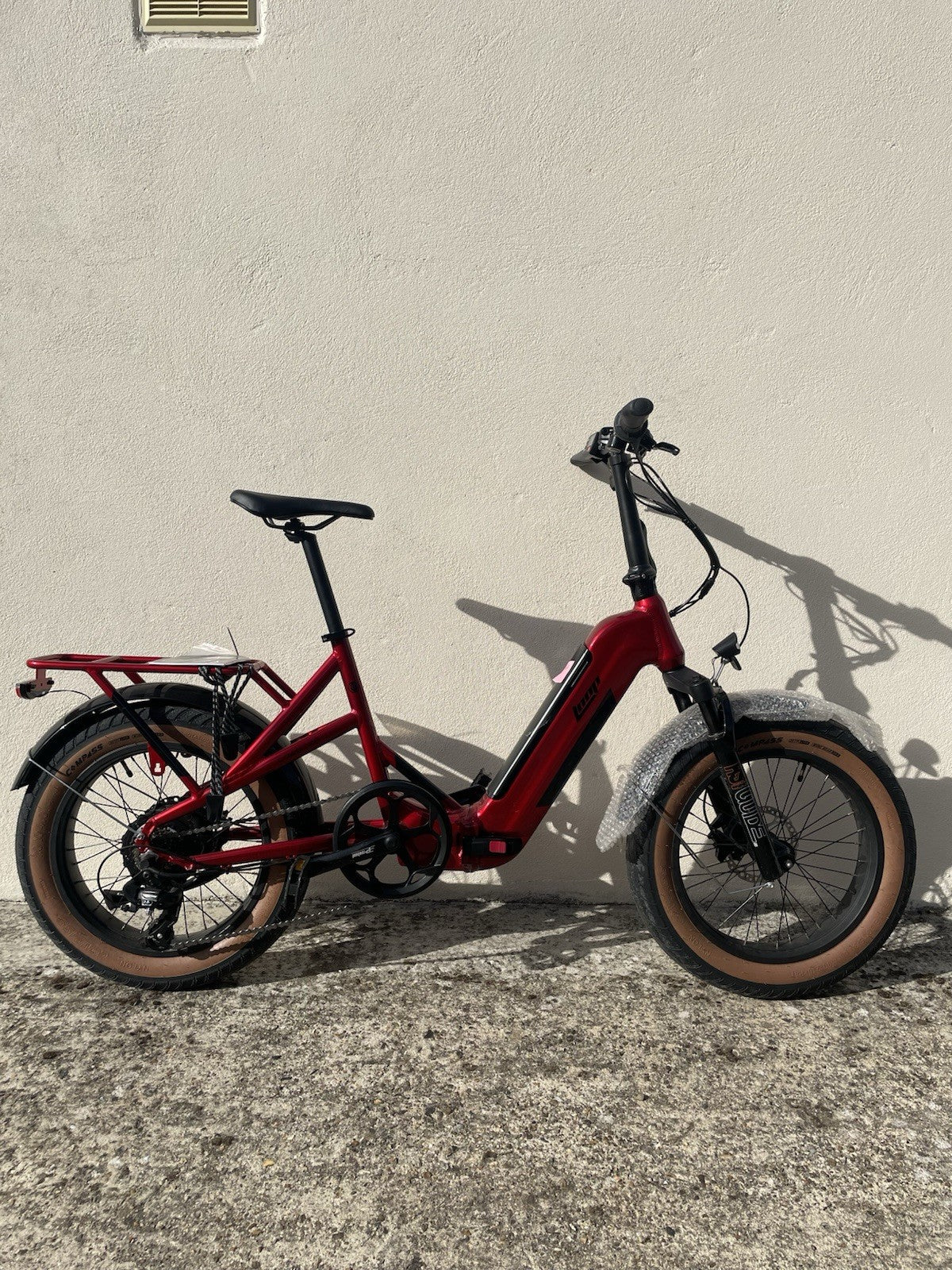 E-loop coaster fully foldable brand new bike  2miles 2keys new charger