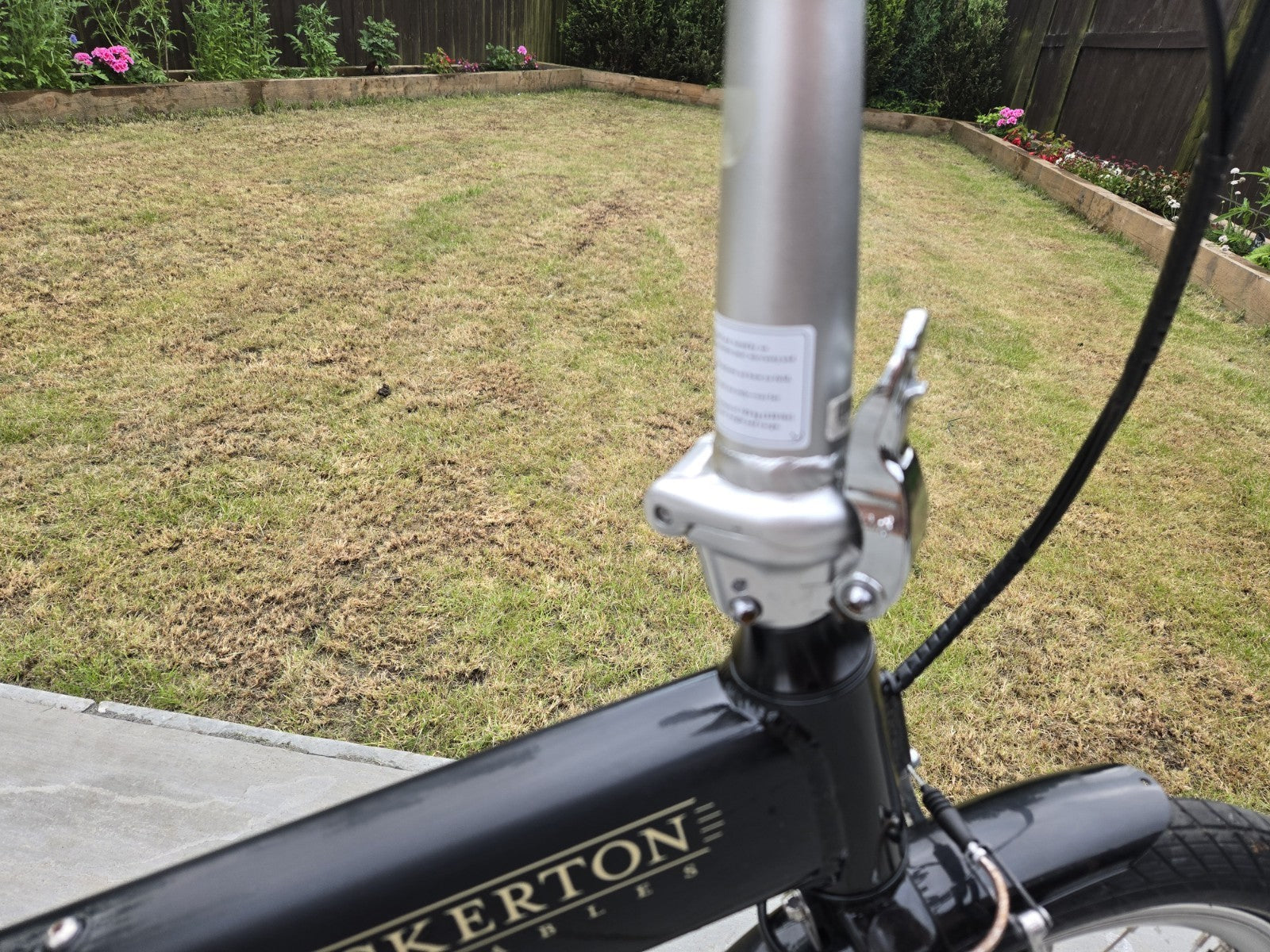 BICKERTON 1808 FOLDING BIKE  RAVEN BLACK TOPCLASSIC BRAND 💥 UNUSED RRP £950 💥