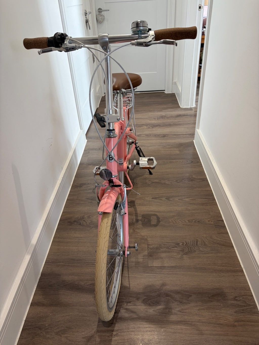 Beautiful Adult Bobbin Fold Bike. Brand new and perfect condition (never used)