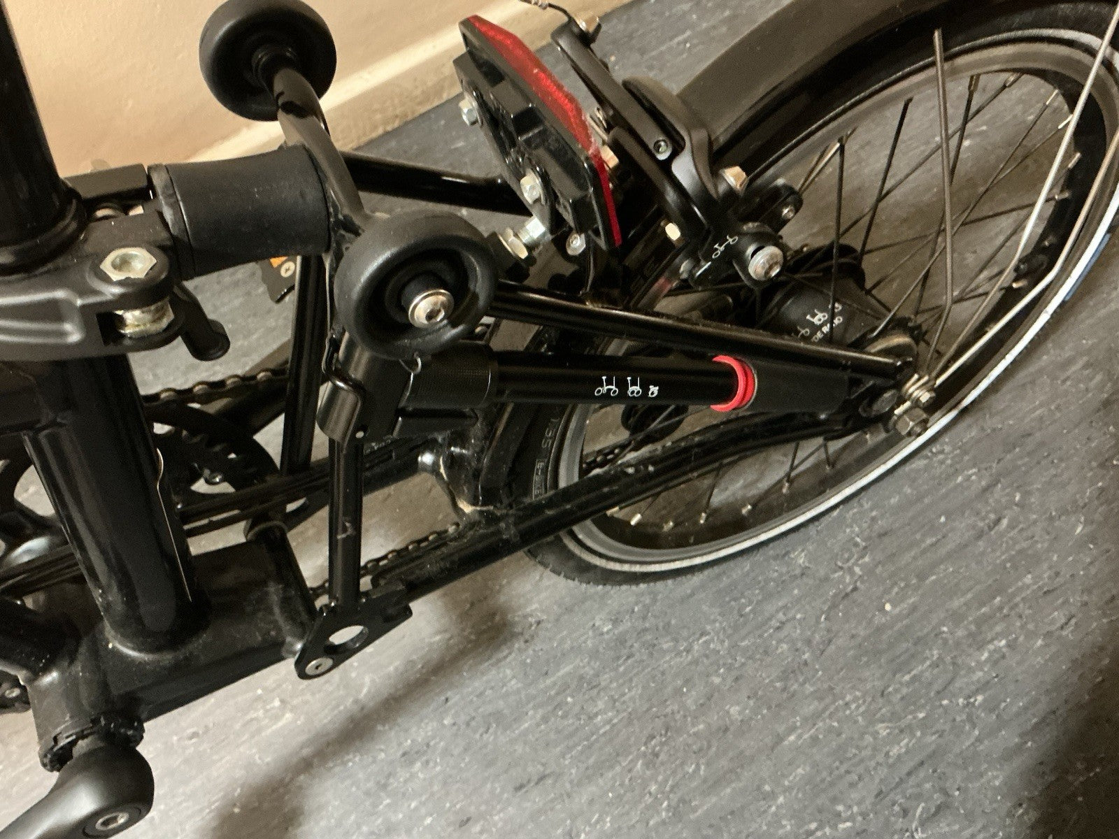Dec 2018 Brompton C Line 6 Speed H6L Folding bicycle in Black - Leisure Used