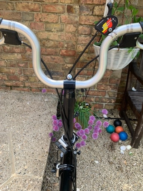 Classic 3-speed Brompton fold up bike with travel bag - great condition