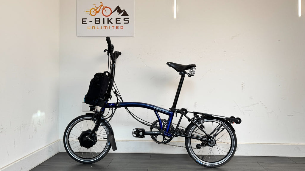 Brompton C-Line Electric 6 Speed Bolt Blue Lacquer Pannier bag Brooks saddle