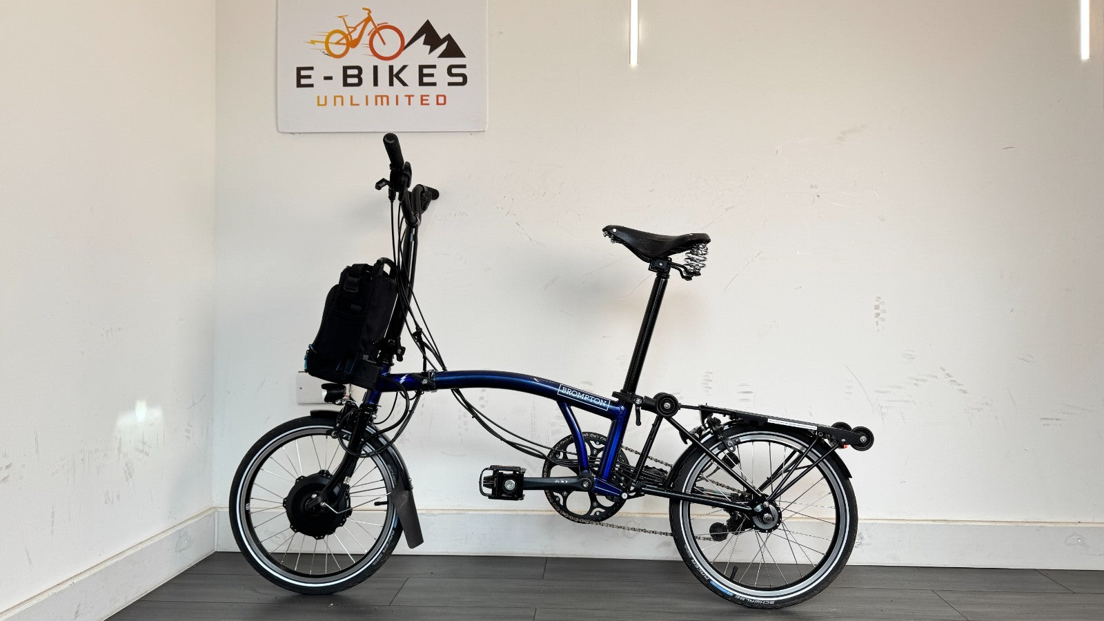 Brompton C-Line Electric 6 Speed Bolt Blue Lacquer Pannier bag Brooks saddle
