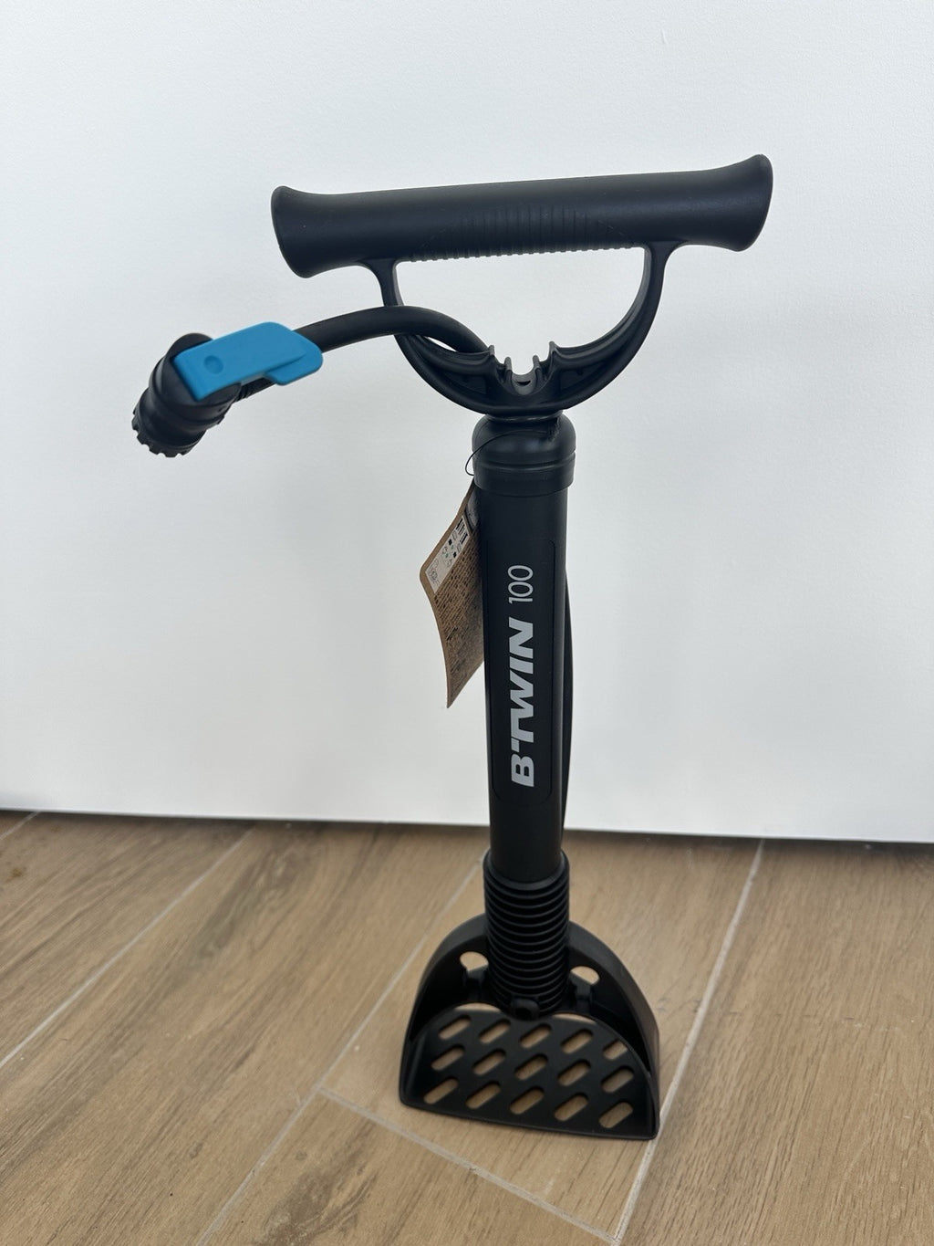 B'TWIN 500 20in Aluminium Folding Bike 7-Speed Dark Blue - Excellent Condition