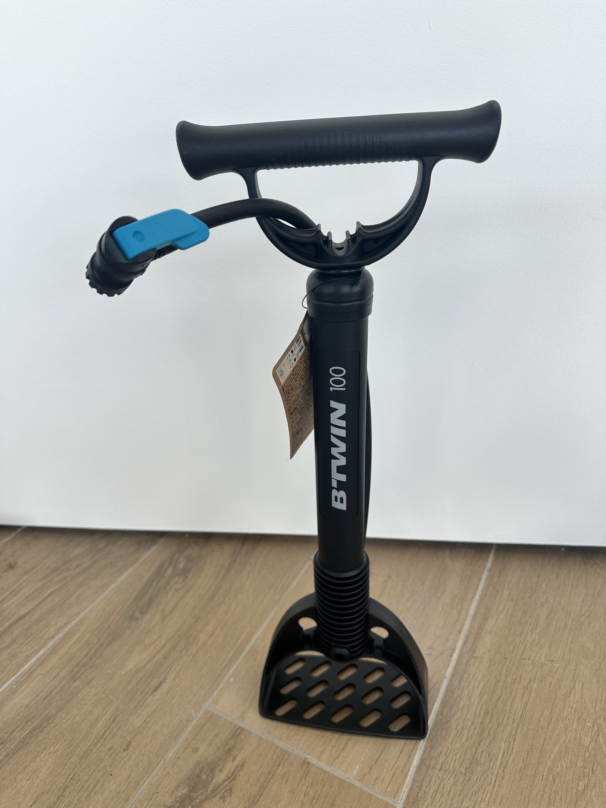 B'TWIN 500 20in Aluminium Folding Bike 7-Speed Dark Blue - Excellent Condition
