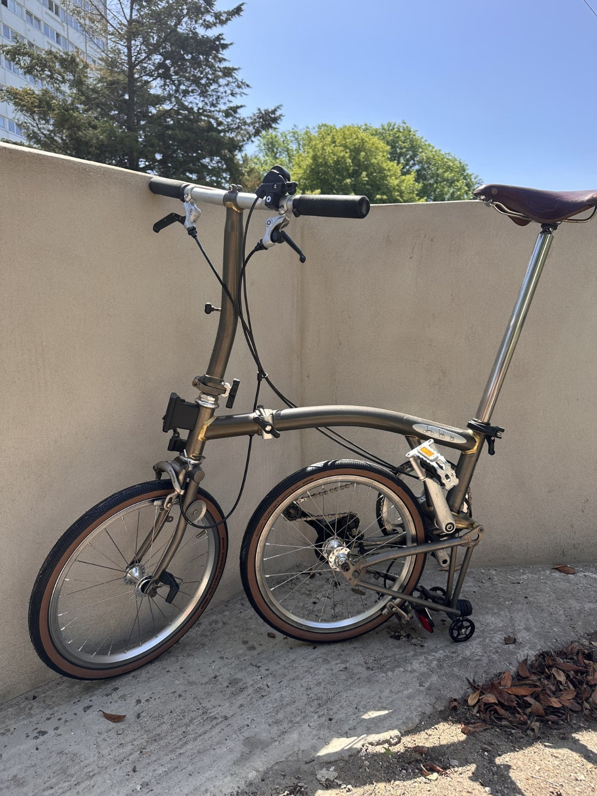 Brompton Superlight S2L-X, 2-speed, S-type flat bars, titanium fork and rear tri