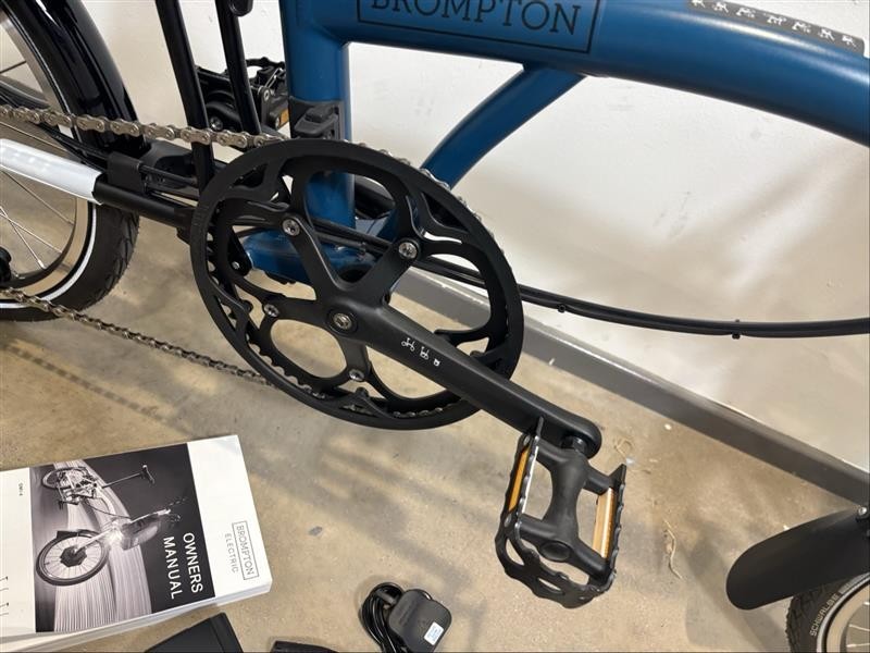 Brompton Electric C Line 4 Speed Mid Folding Bike - 2023 - Ocean Blue