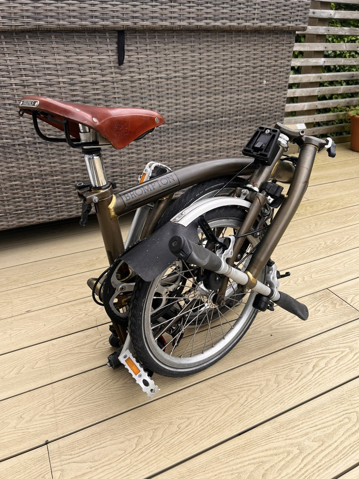 Brompton Folding Bike, Raw Lacquer, Brooks Leather Saddle, Front Bag, Pump, VGC
