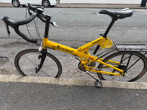 Airnimal Chameleon  Bike 24" Wheels. Good for travel - includes suitcase