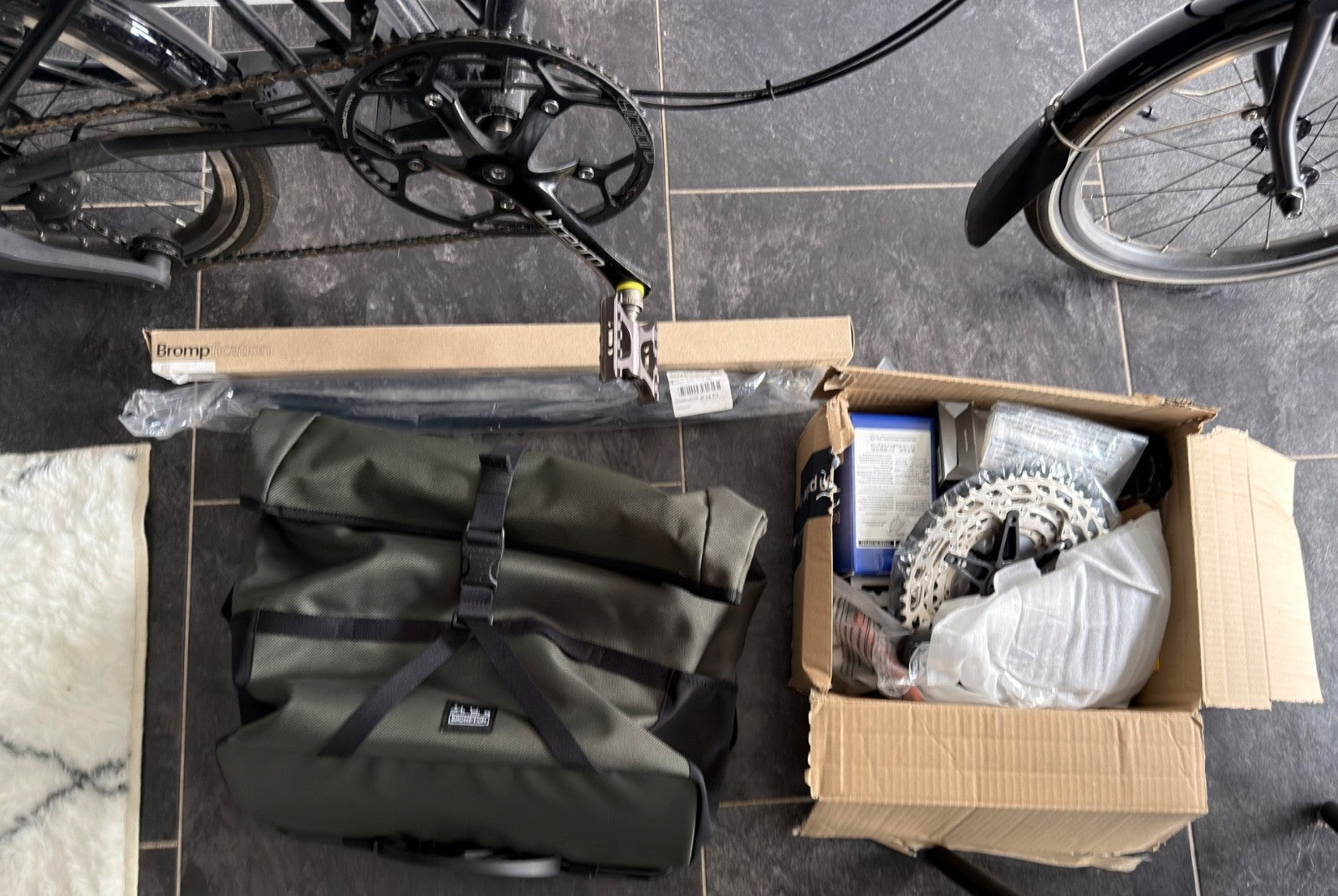 Brompton P Line Urban. Lightweight Parts & 5 Speed Upgrade - Excellent Condition