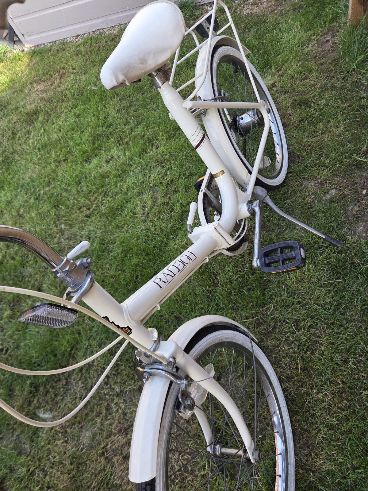 Raleigh Compact Vintage Folding Bike Bicycle Retro Cream White