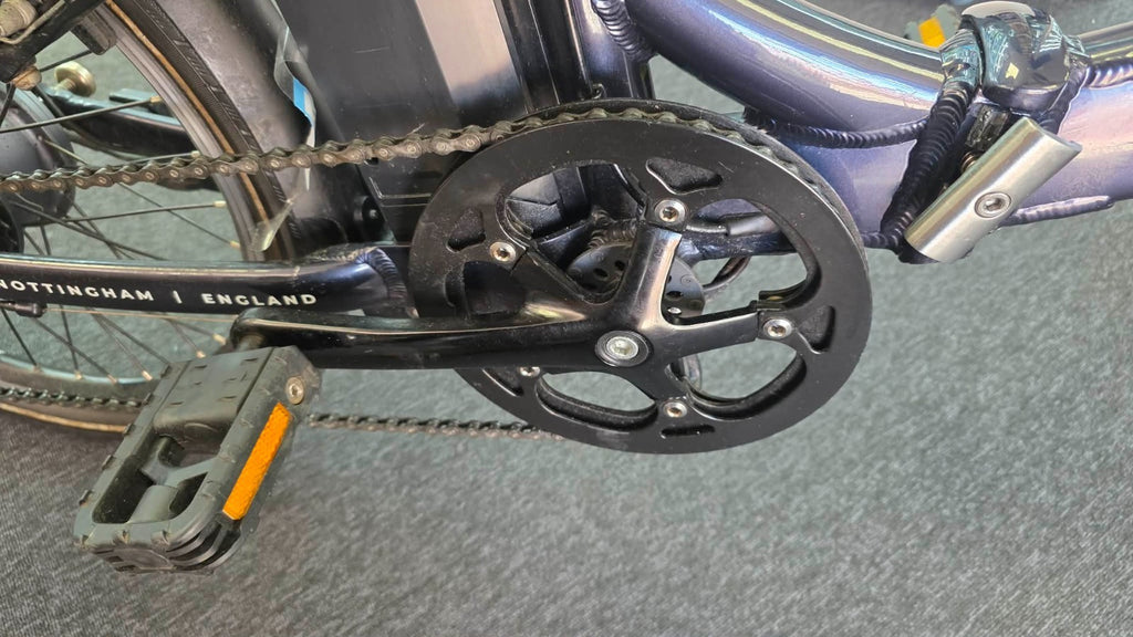 Raleigh Stow-E-Way Folding 7-Speed 20" Wheel - Charger