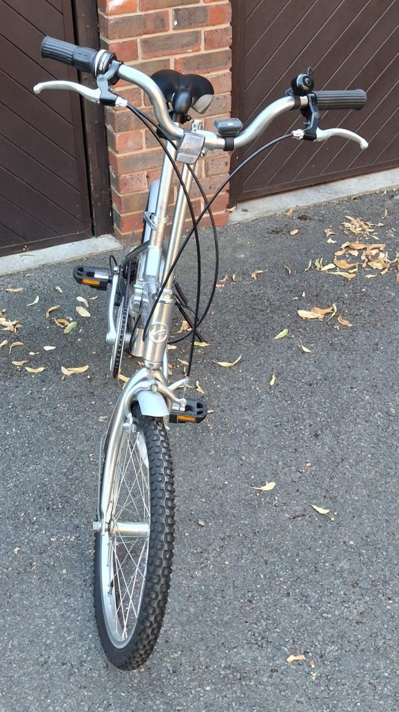 GIANT HALFWAY FOLDING BIKE – 6 Speed, 20" Wheels - Lightweight Aluminium Frame