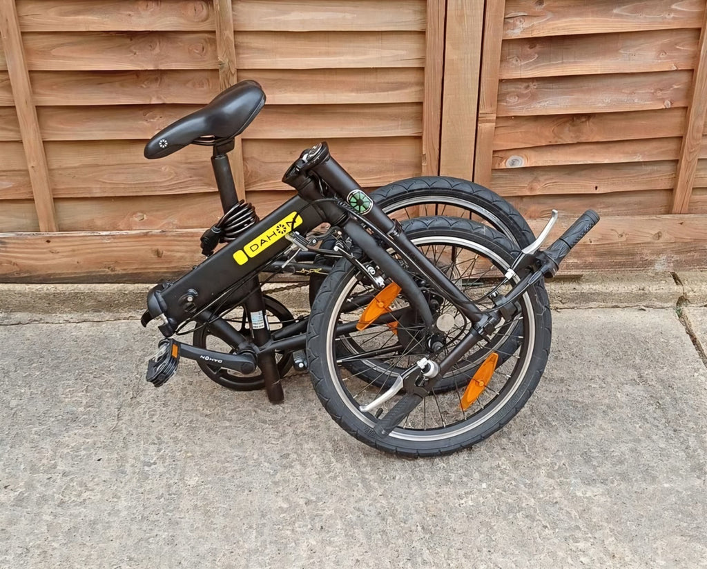 Dahon Hit Folding Bike 6-Speed 20in Black Unisex Bicycle Lightweight Easy Fold
