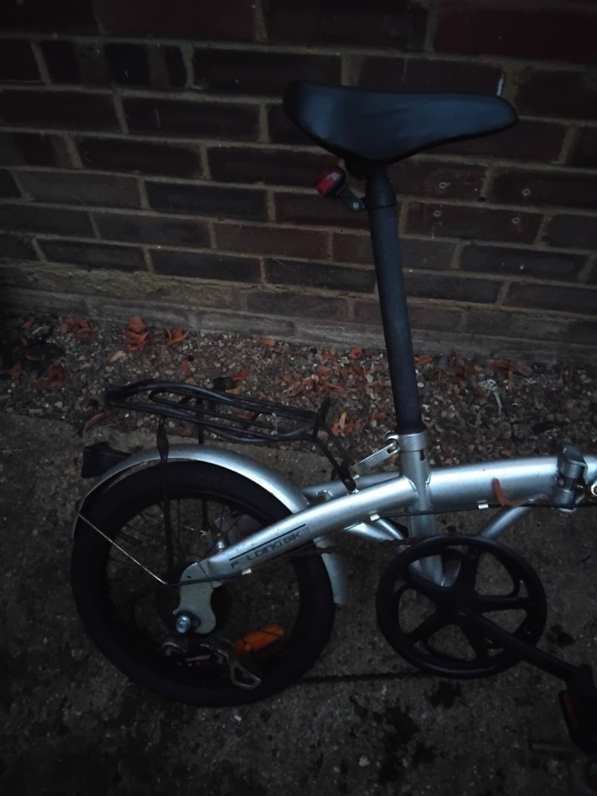 Folding Bike 20in Flat Bar Silver/Black Adjustable Seat Rear Rack Reflectors