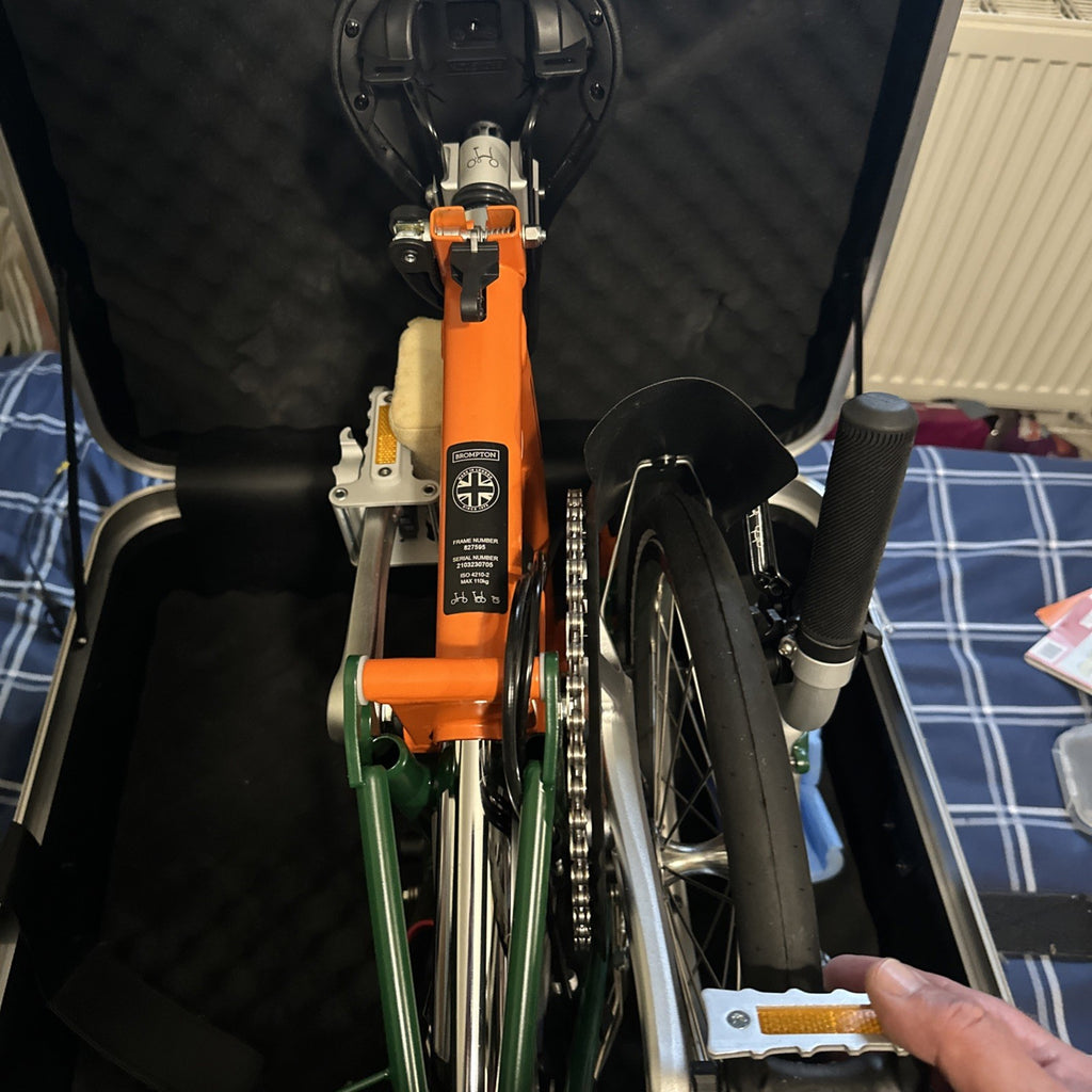 2021 Brompton M6L in Orange & Green + B&W Hard Case