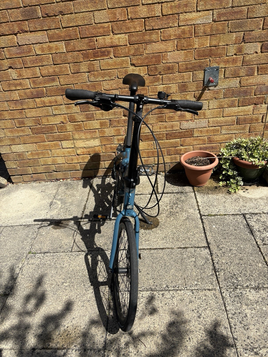 Carrera Intercity 20in Folding Bike Blue/Black, Mechanical Disc, Derailleur
