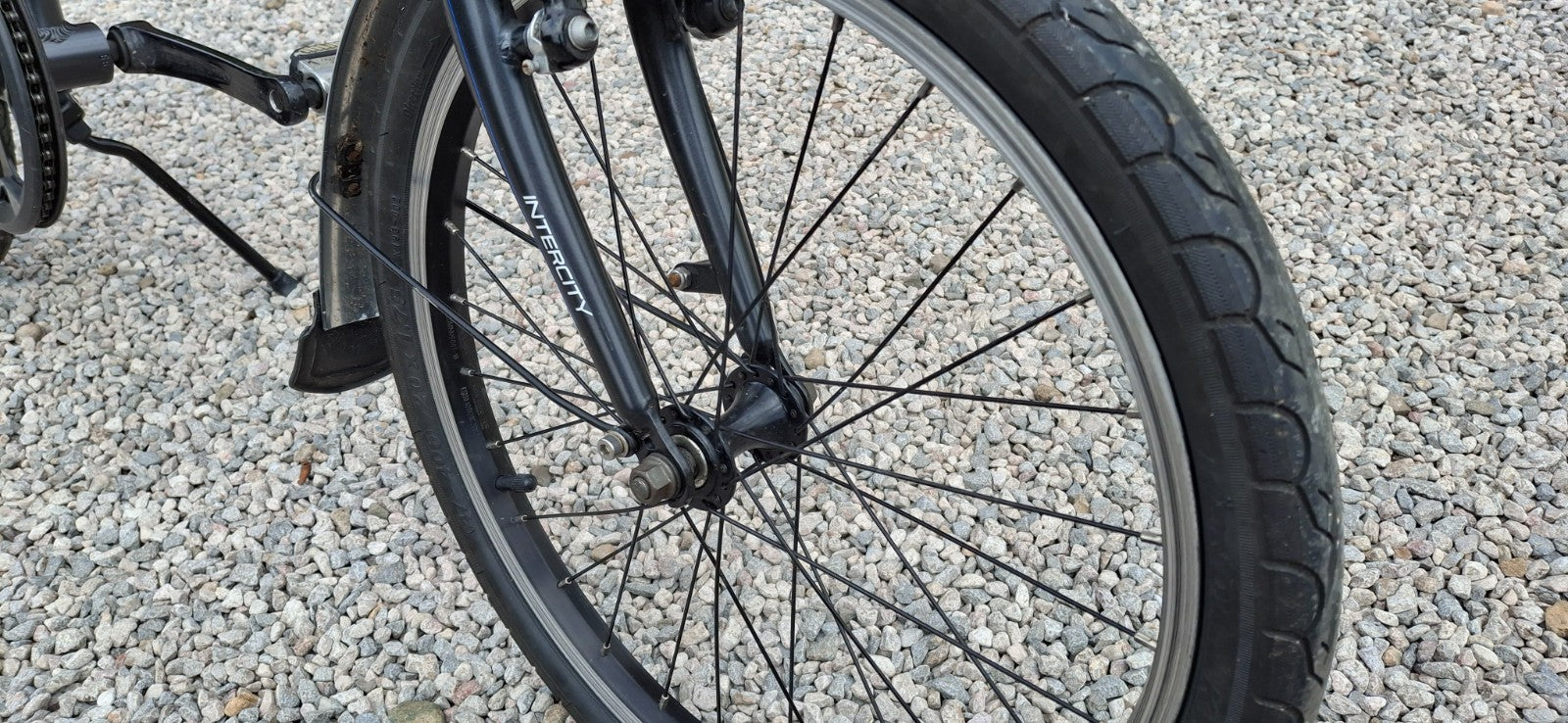 Carrera Intercity Folding Bike 20” Aluminium 6 Speed Rack Mudguards Excellent