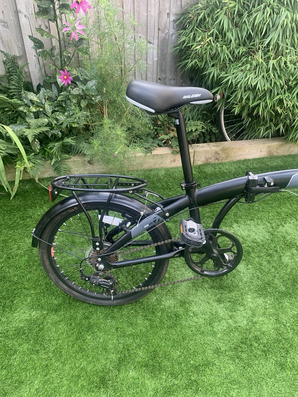 Raleigh Stowaway 20 inch folding bike