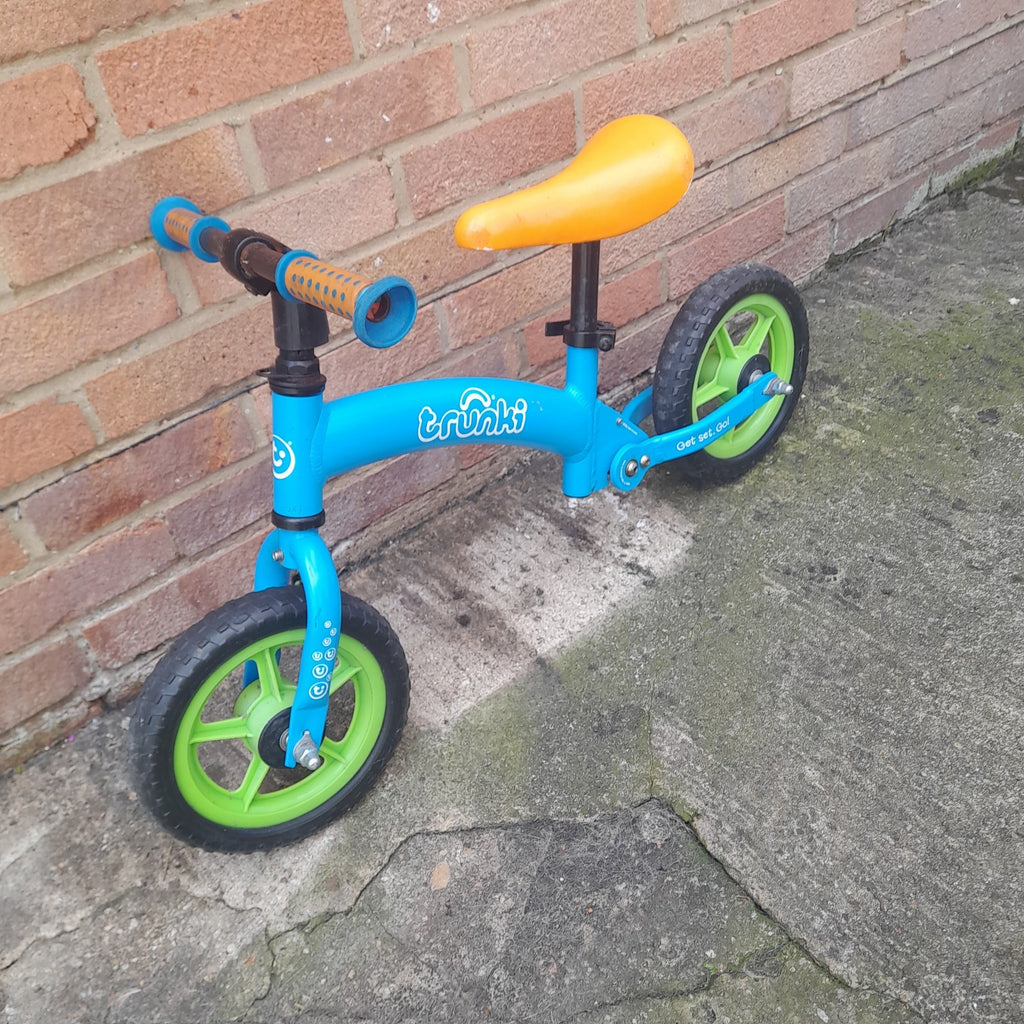 Trunki Folding Balance Bike, 12-inch Wheels Fold to carry/car boot