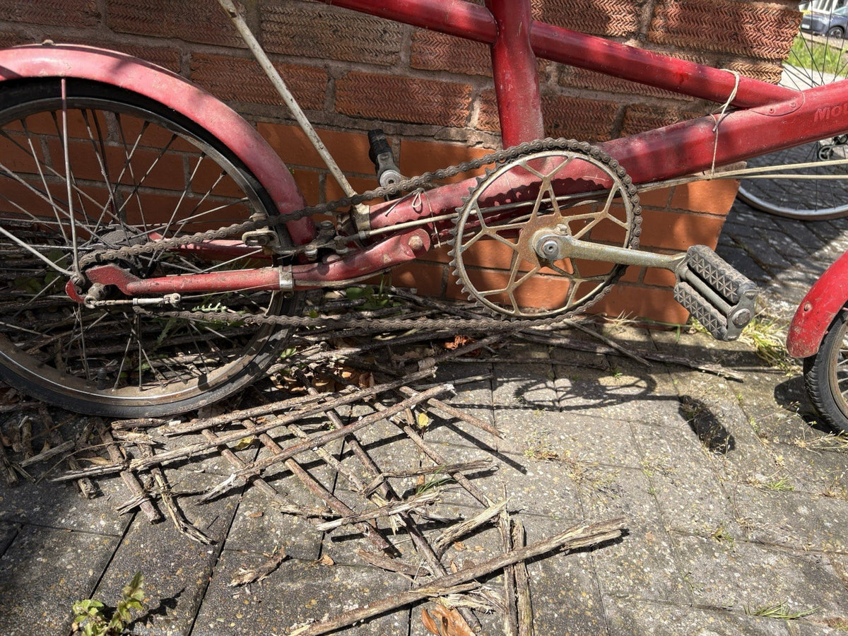 Moulton Standard Red Bike , 3 speed with rear rack, Brooks Leather saddle