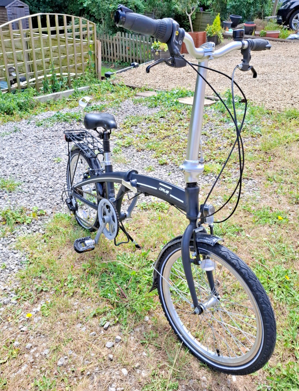Orus folding bike used with extras pic up only