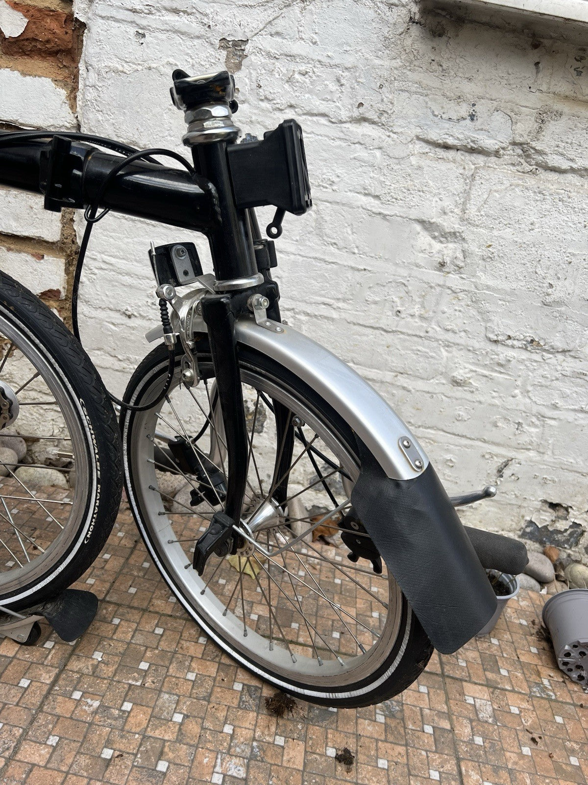 Brompton Folding Bike 3-Speed, Black