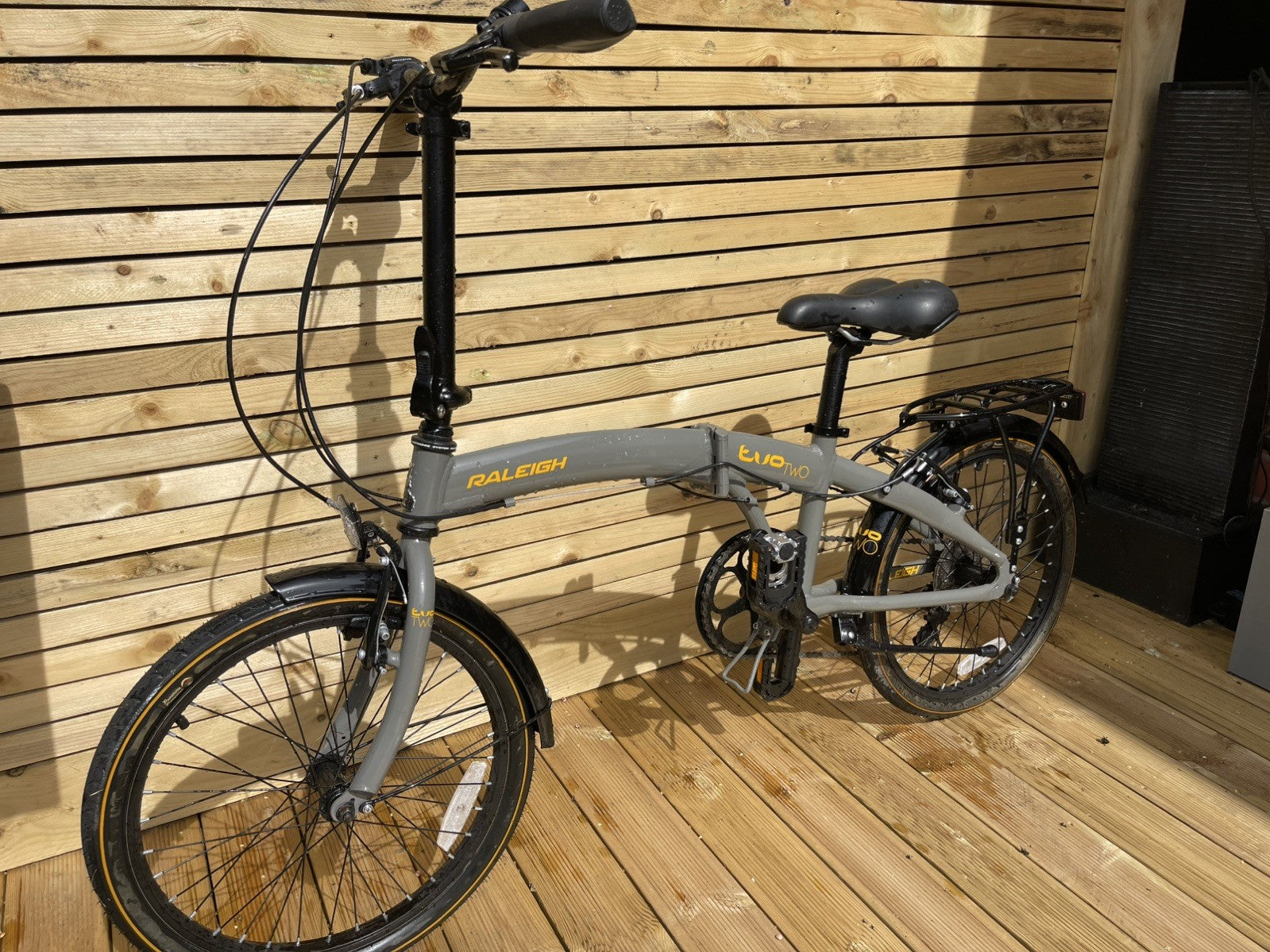 Raleigh Evo Two Folding Bike - Grey – Excellent Condition - Yellow decal