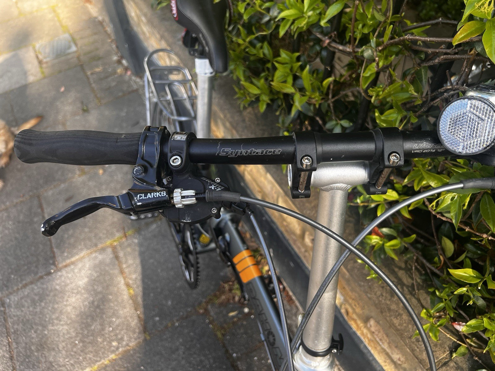 Dahon MU SL 20" Folding bike one of the lightest folding bikes on the market