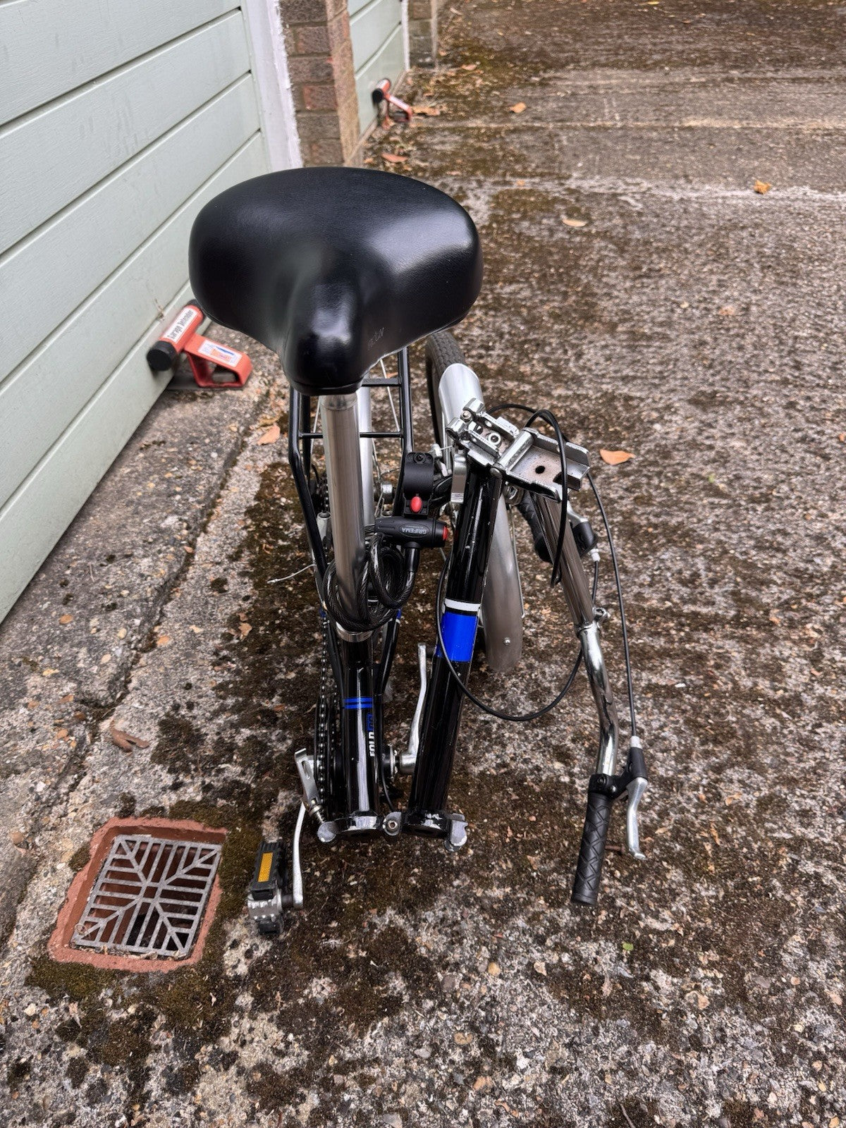 Raleigh Folding Bike 20-inch Wheels 6 Speed Shimano Gears