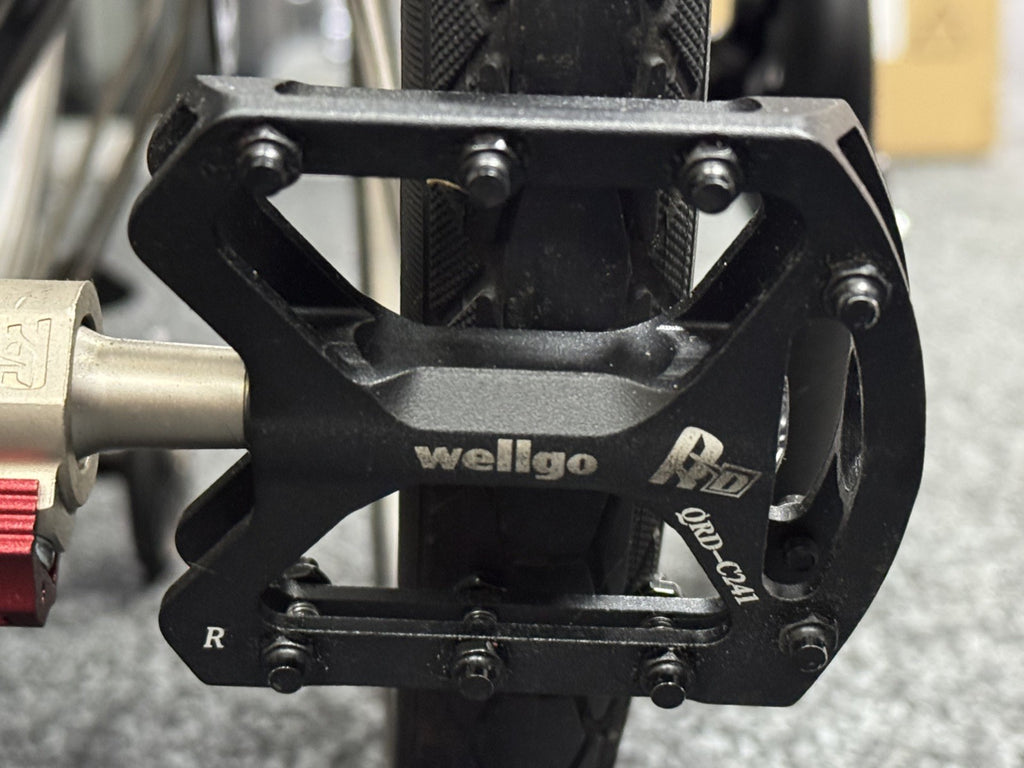 BROMPTON M6R WITH ROHLOFF CONVERSION BY KINETICS OF GLASGOW, FULLY CUSTOMISED