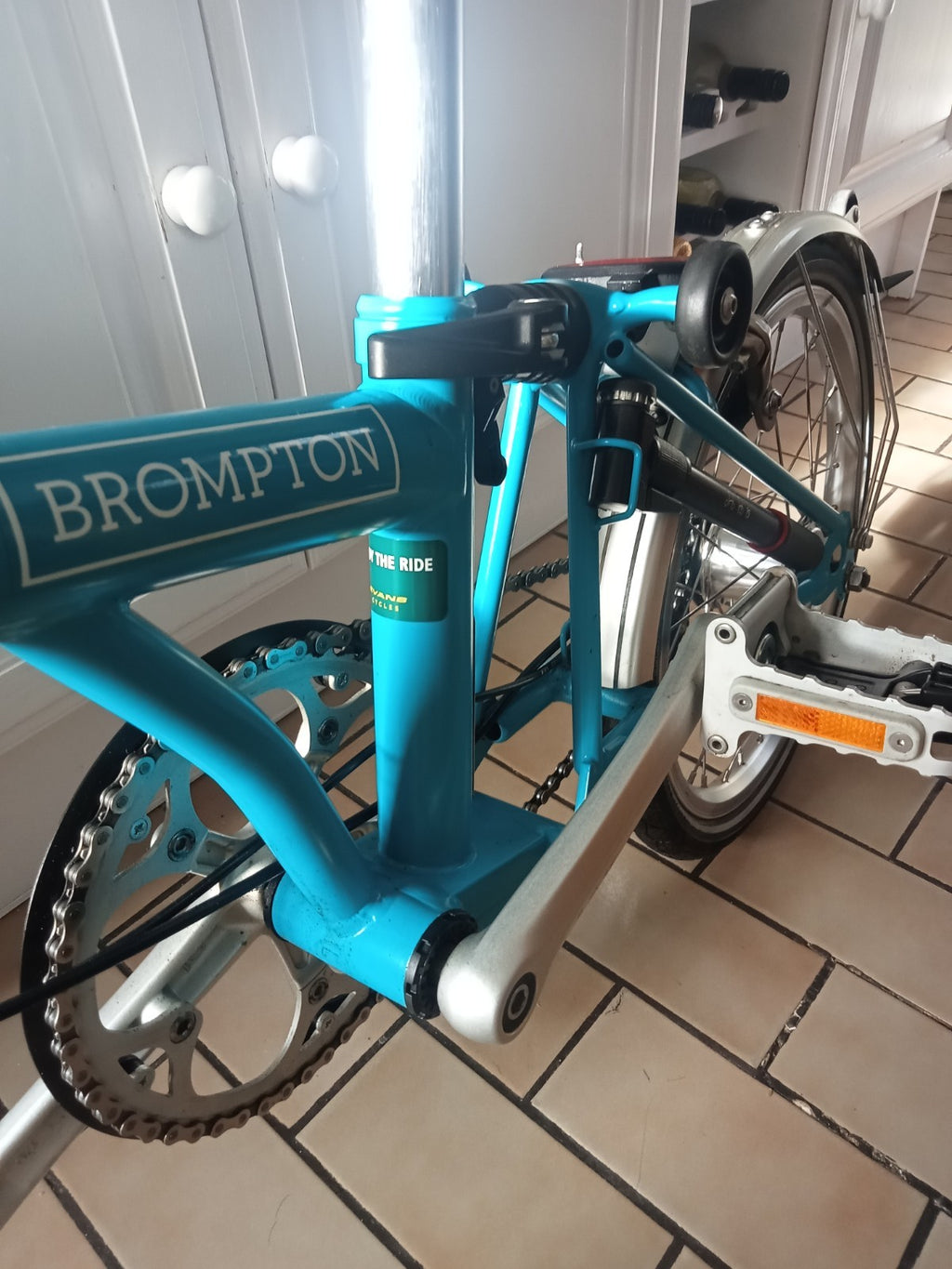 BROMPTON M3L  3 SPEED FOLDING CYCLE HARDLY USED LAGOON BLUE. NEAR MINT CONDITION