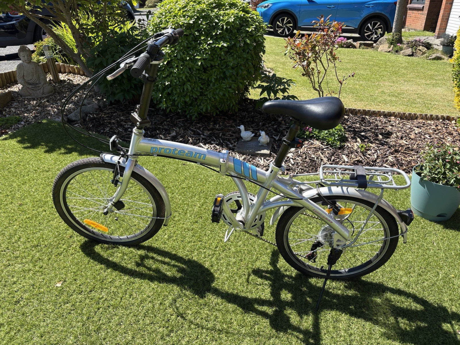 Protean Folding Bike 20" Wheels , ( Unused ) Shimano RevoShift Gears.