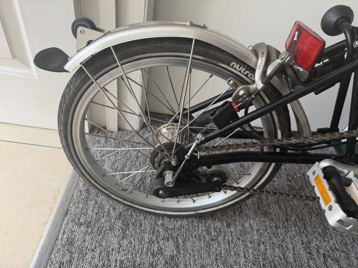 Brompton M3L (3 Speed) folding bicycle - Green/Black (EXCELLENT CONDITION!)