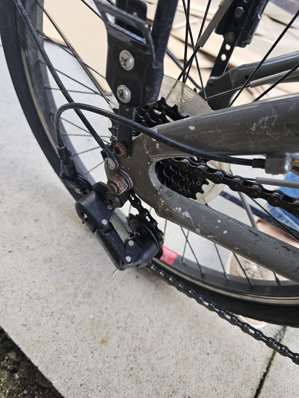 Raleigh Evo Two Folding Bike READ DESCRIPTION Grey/Black
