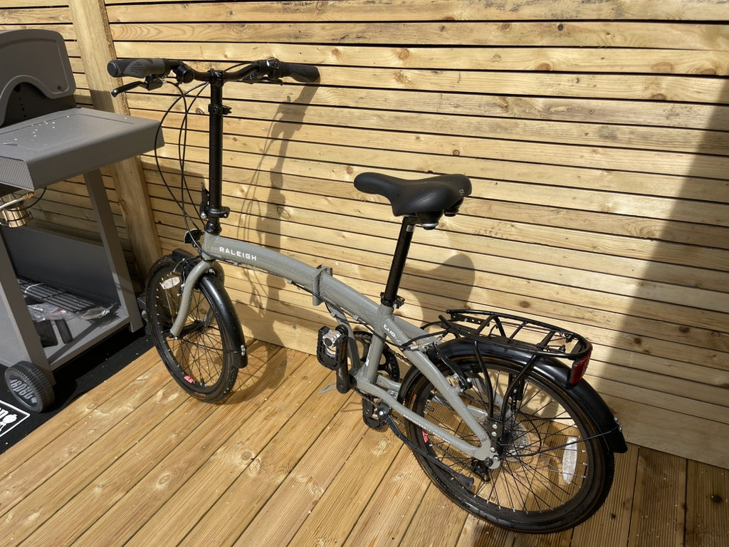 Raleigh Evo Two Folding Bike - Grey – Excellent Condition - White decal