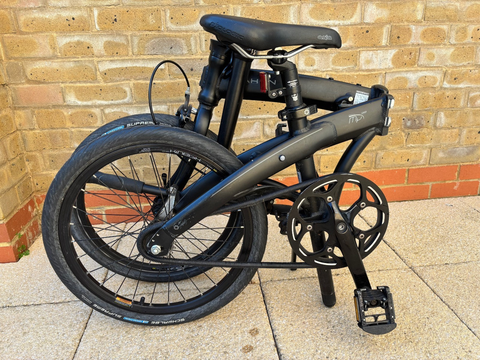 Dahon Mu Uno. Folding Bike. Black. Single Speed - Excellent Condition