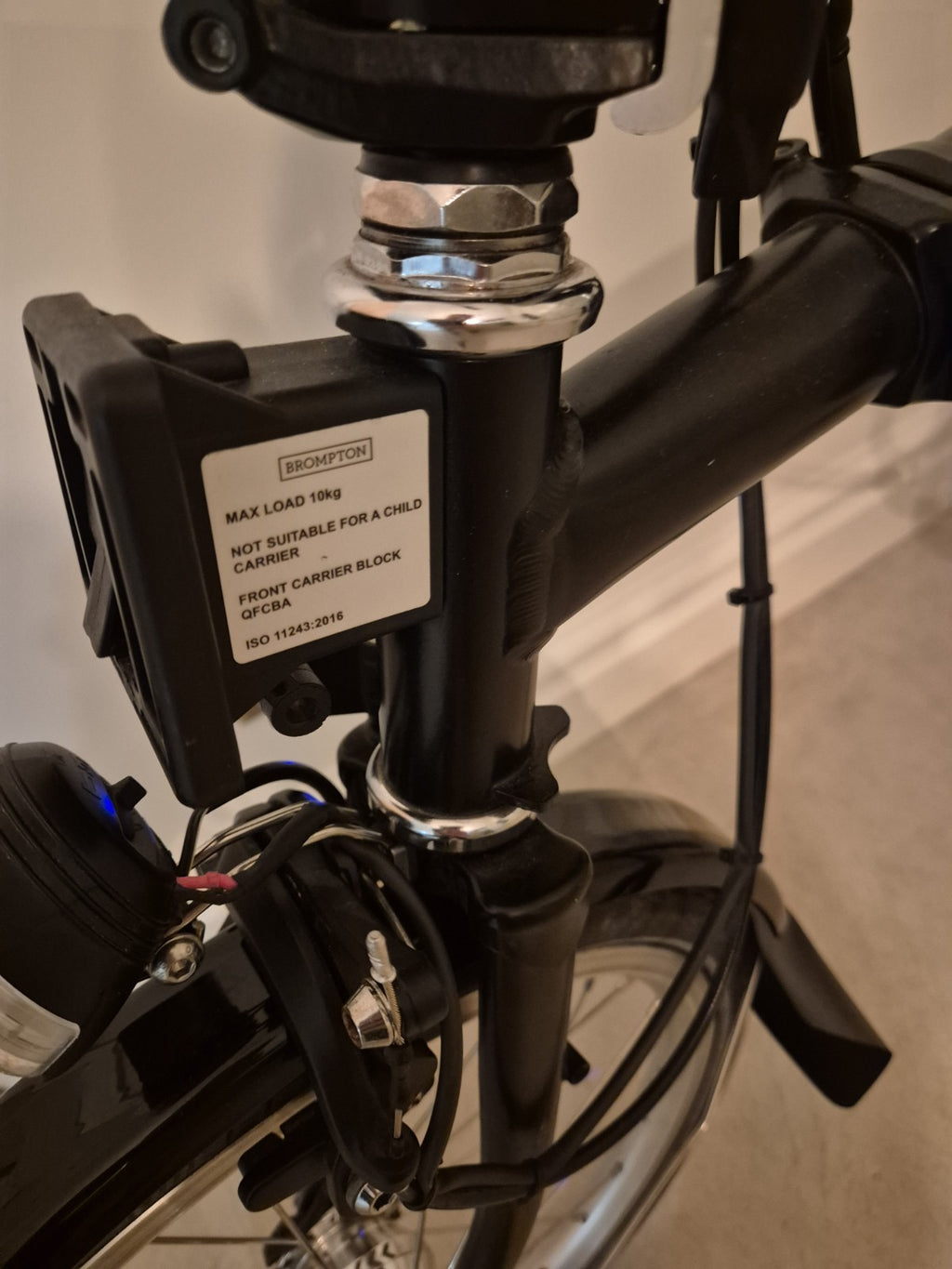 Brompton M6L Black 6 Speed Folding Bike Dynamo Lights Pump Carrier Block