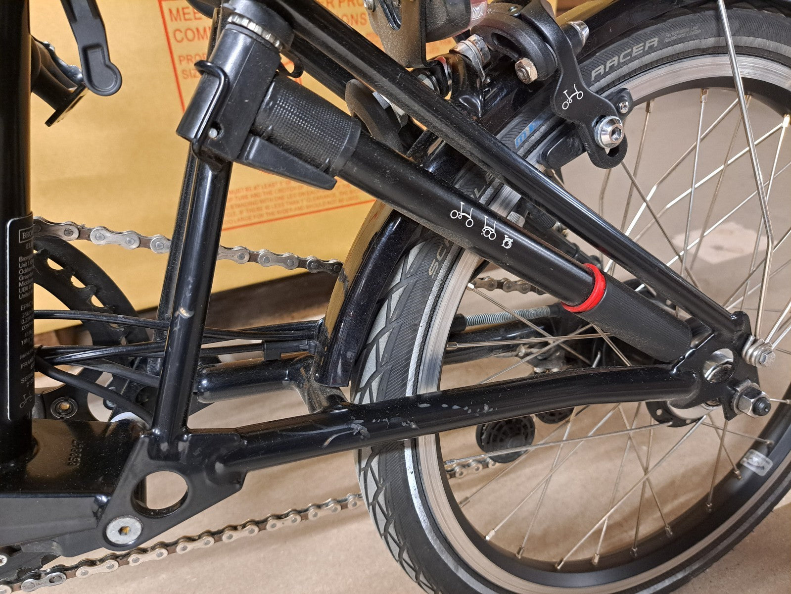 Brompton M6L Folding  Bike (Telescopic Seatpost) Gloss Black