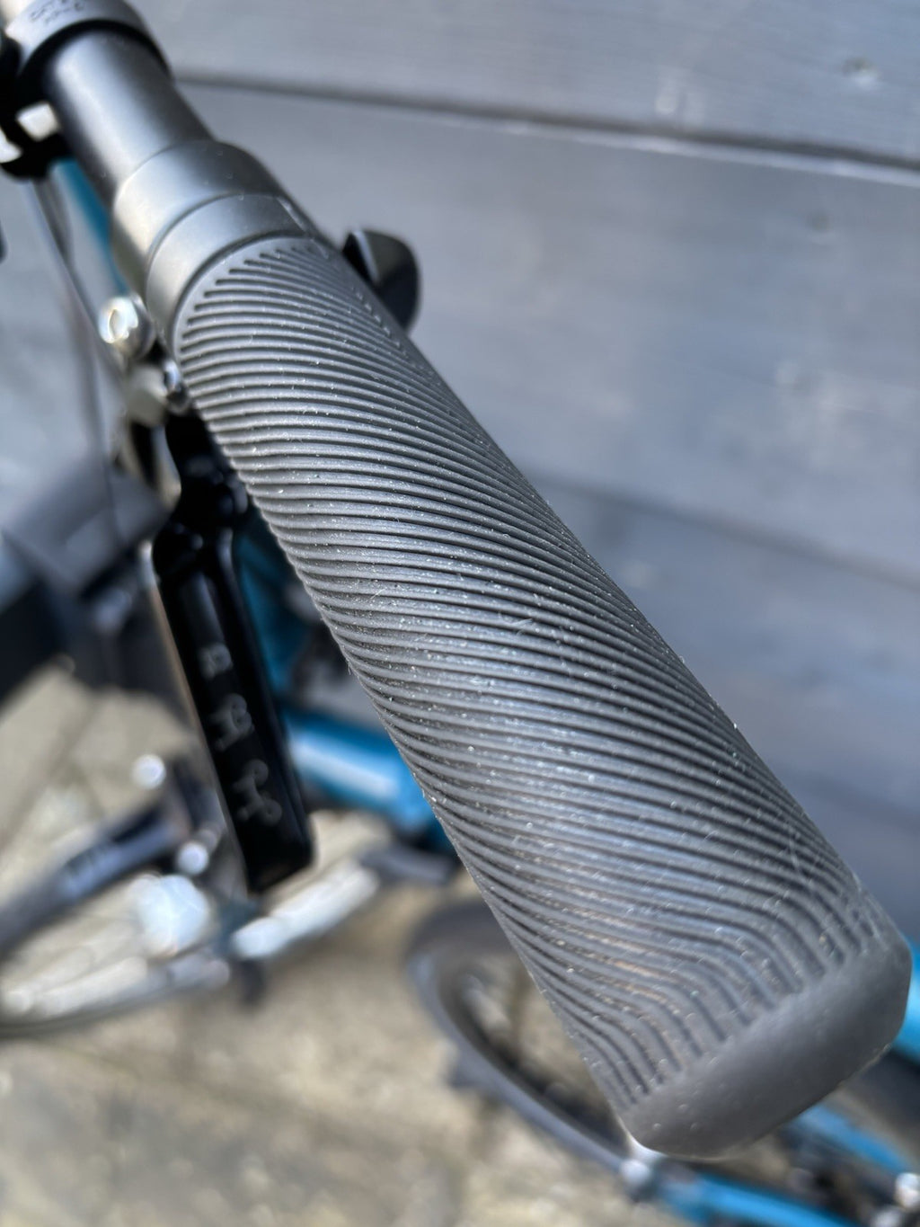 2023 Brompton C Line 6 Speed Urban Folding bicycle in Ocean Blue + Swytch E Kit