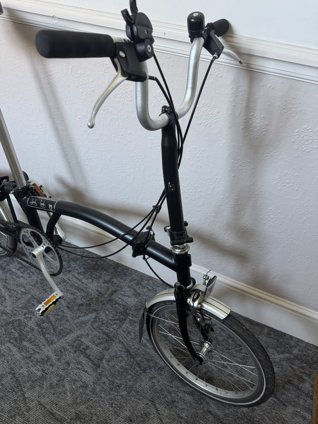 Brompton Folding Bike, 3-Speed, black, great condition.