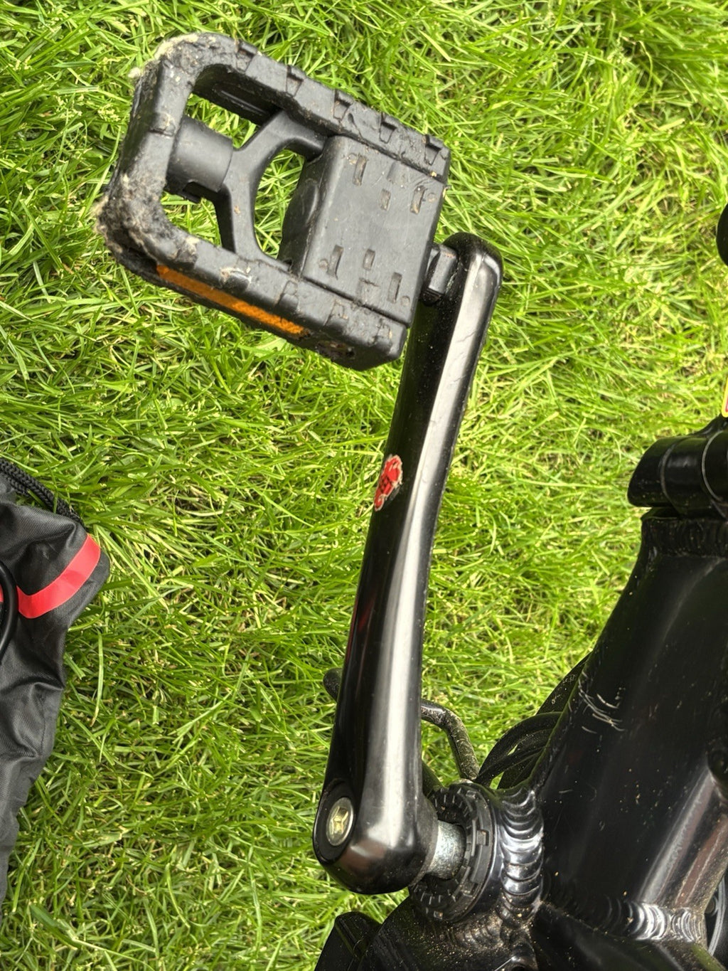 Raleigh Black e stow away bike