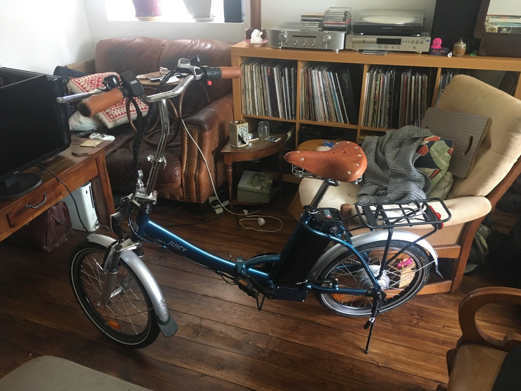 Juicy Compact Click Teal Barely Used Folding Bike