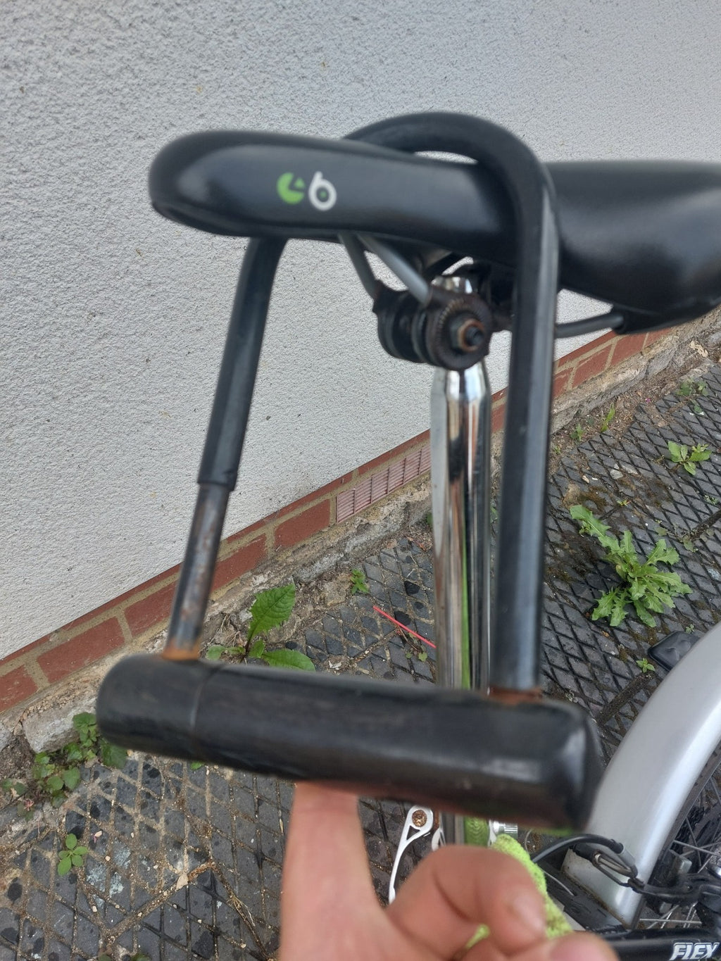 Challenge Flex Folding Bike+2 Lockers+wheel Pump