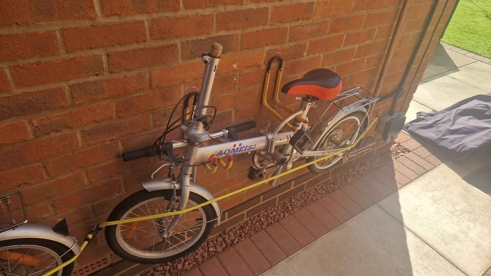 Aoemesi Hanker Folding Bike Brompton Style amazing for camping, holidays etc.